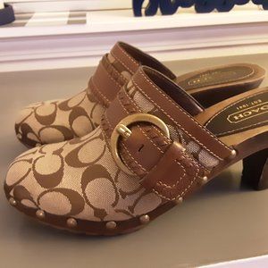 Coach Sig C Sable Mules Size 9